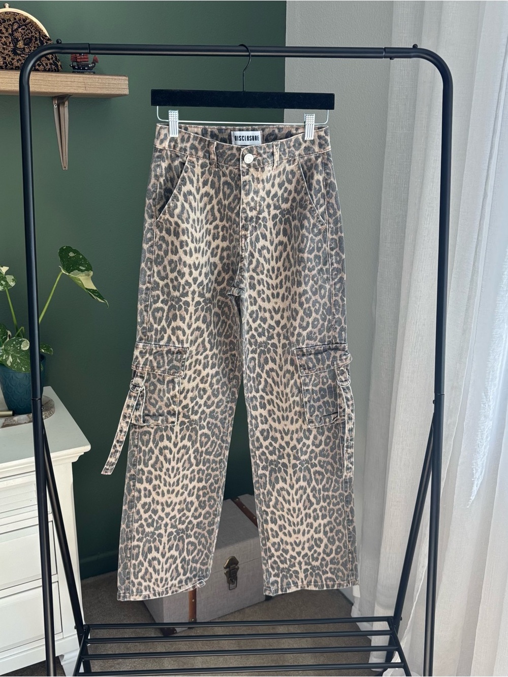 LEOPARD CARGO PANTS - Neutral Brown Animal Print